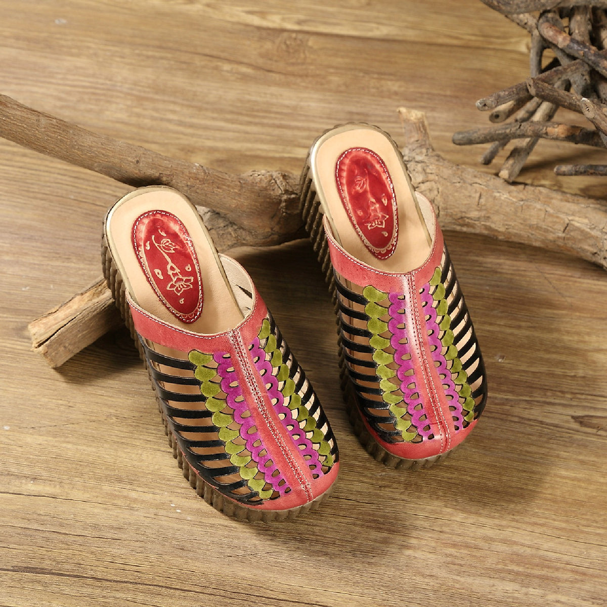 Handgefertigte Leder-Sandalen im Ethno-Stil | LuxeStyle