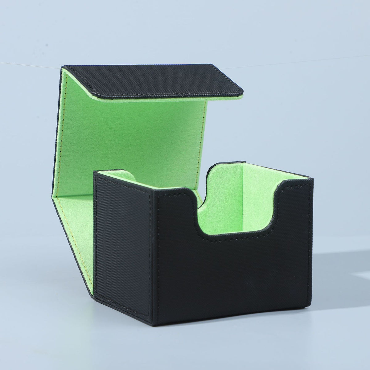 Magnetische Hartschale für Sammelkarten – Bild 2 | LuxeStyle