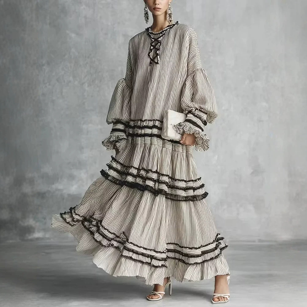 Gestreiftes Kleid
