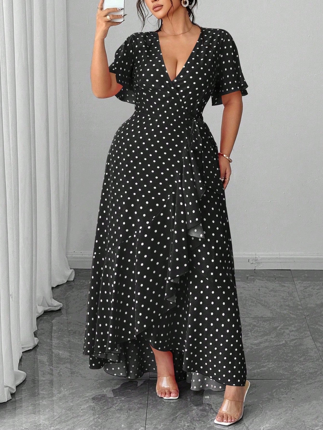 Midi-Kleid mit V-Ausschnitt und Blumenmuster