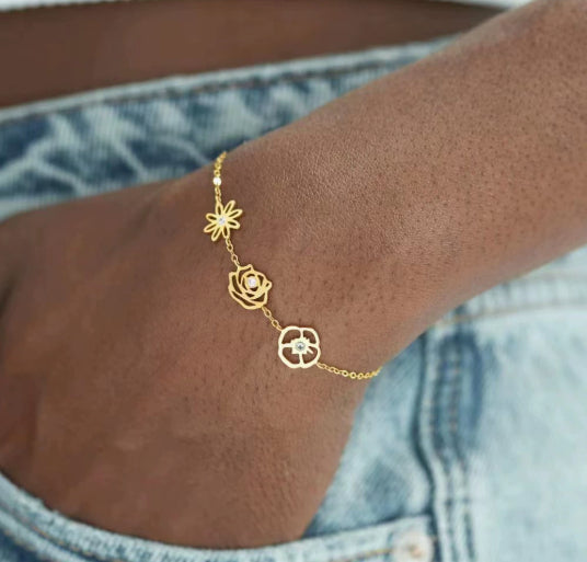 Personalisiertes Armband mit 12 Geburtsblumen – Bild 1 | LuxeStyle