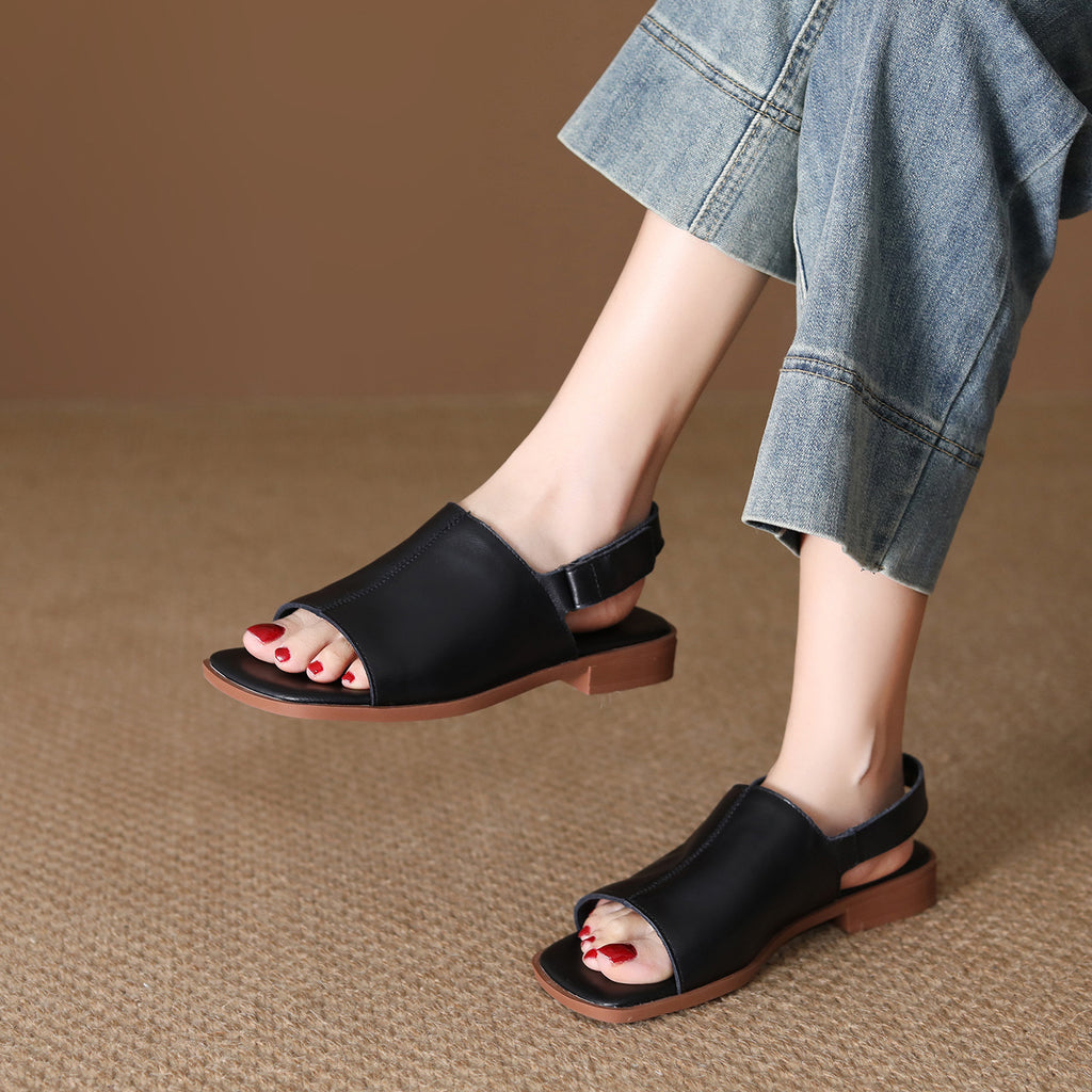 Spitzschuh-Sandalen aus Leder