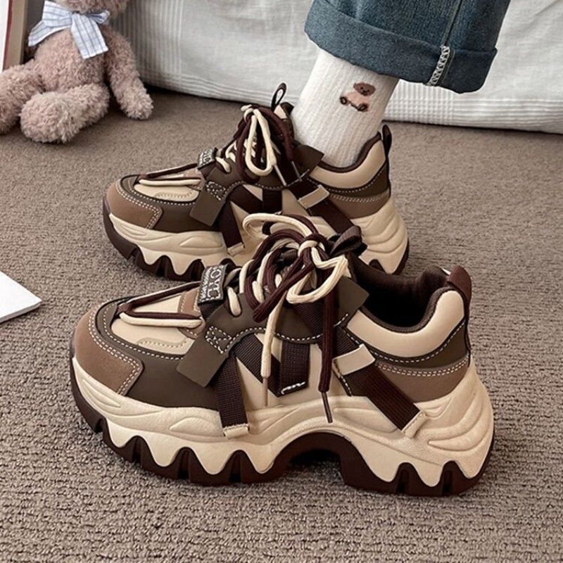 Chunky-Sneaker für Damen mit Schnürung