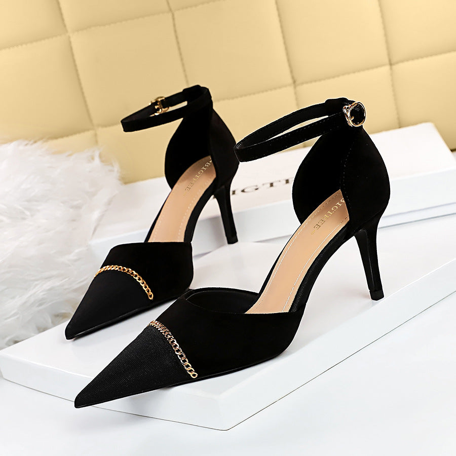 Spitze High-Heel-Sandalen aus Veloursleder – Bild 1 | LuxeStyle