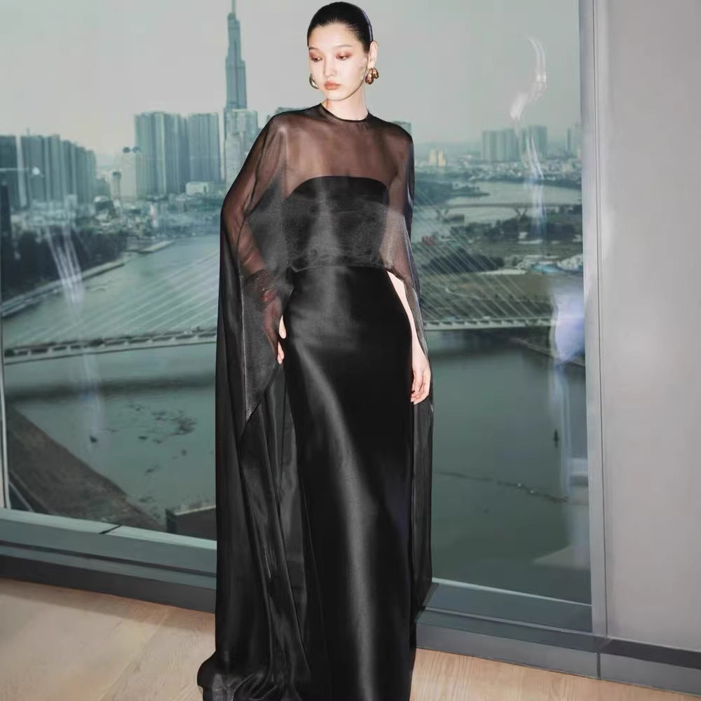 Schwarzes Satin-Kleid – Bild 5 | LuxeStyle