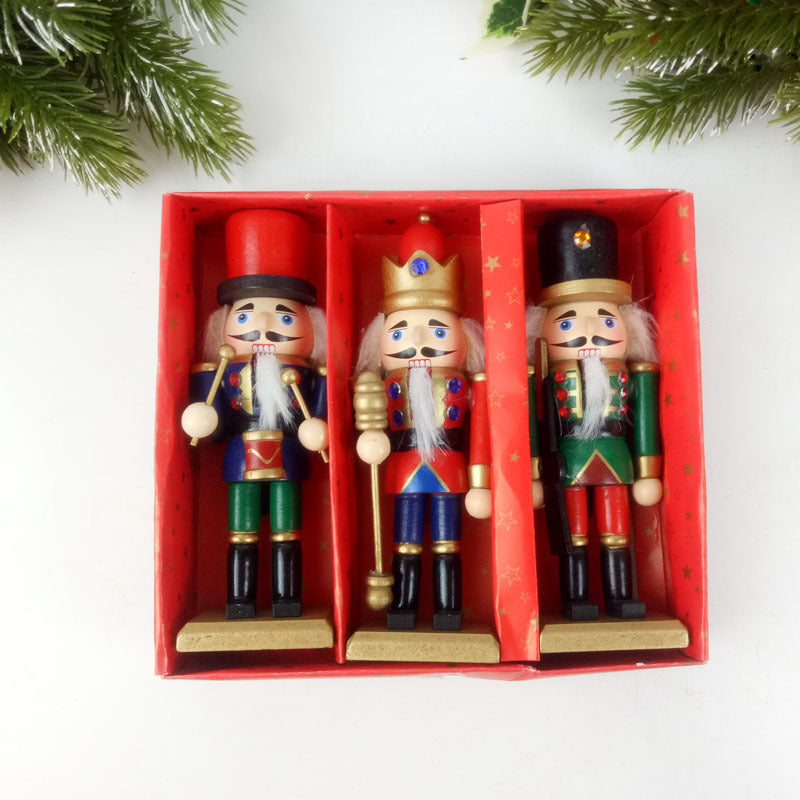 Nussknacker Soldaten-Figuren aus Holz (3er-Set) – Bild 9 | LuxeStyle