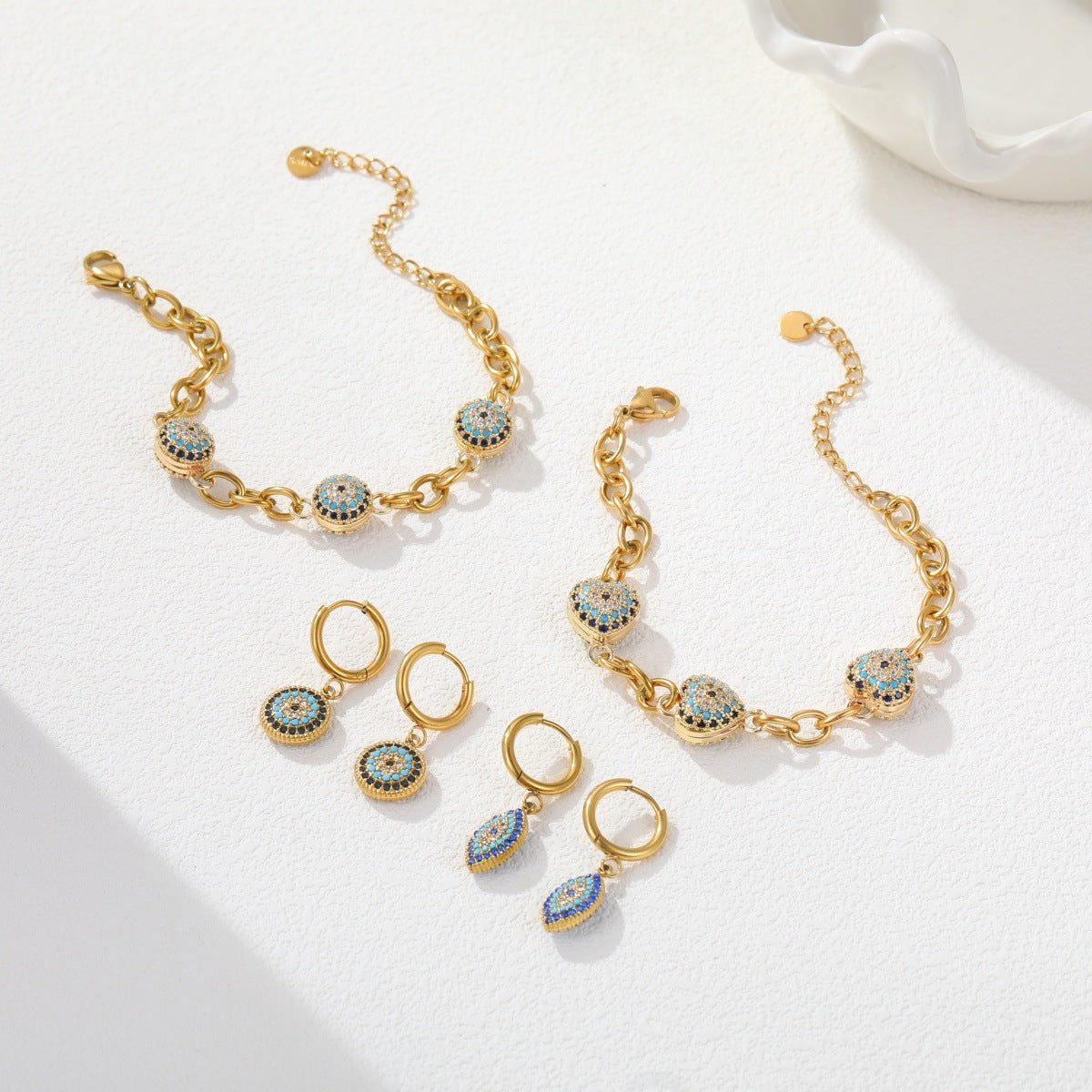 Herzohrringe mit Diamanten