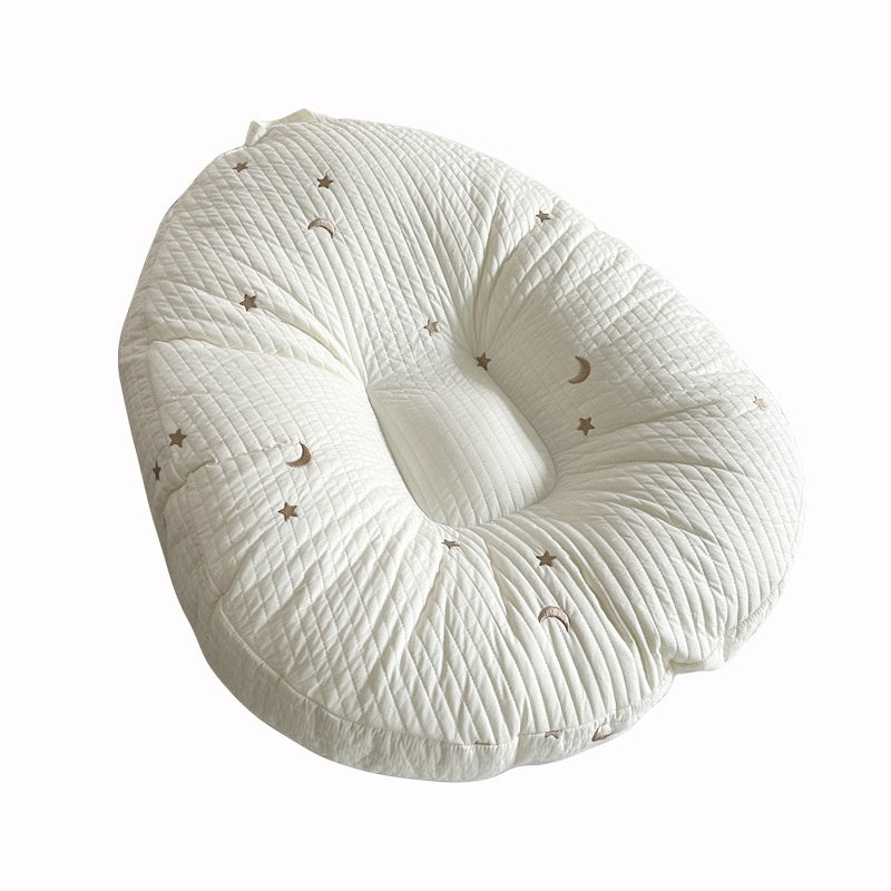 Anti-Reflux Babykissen mit Sternenmuster