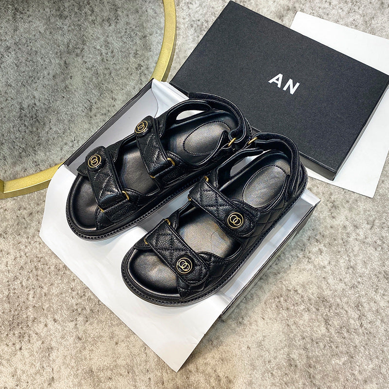 Runde Zehen-Buckle Sandalen | LuxeStyle