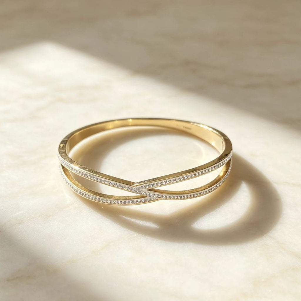 Doppellagiges Kreuzstich-Armband mit Diamanten