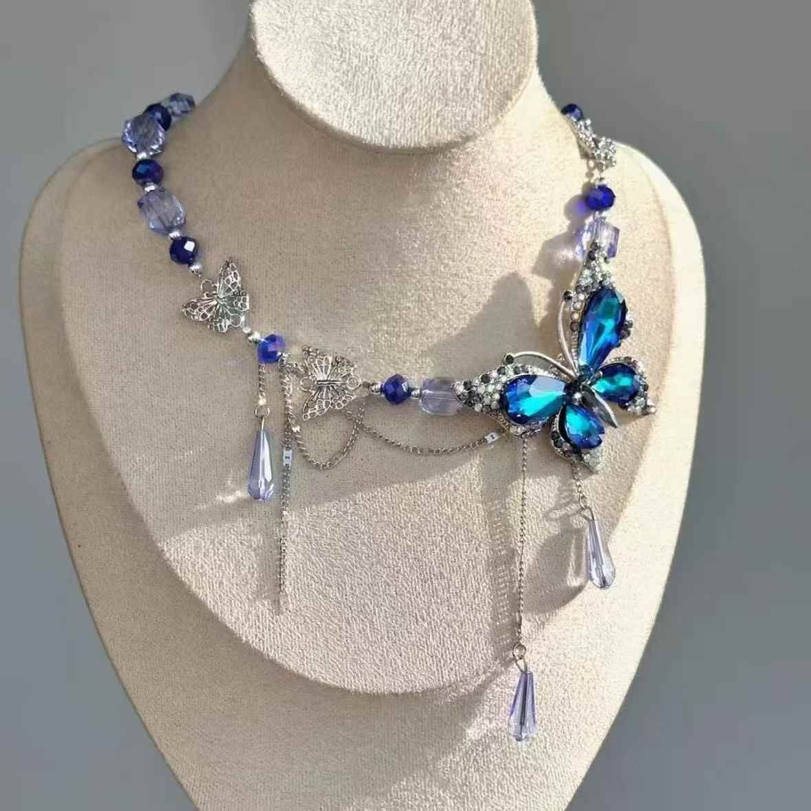 Taillenkette "Butterfly & Waterdrop"