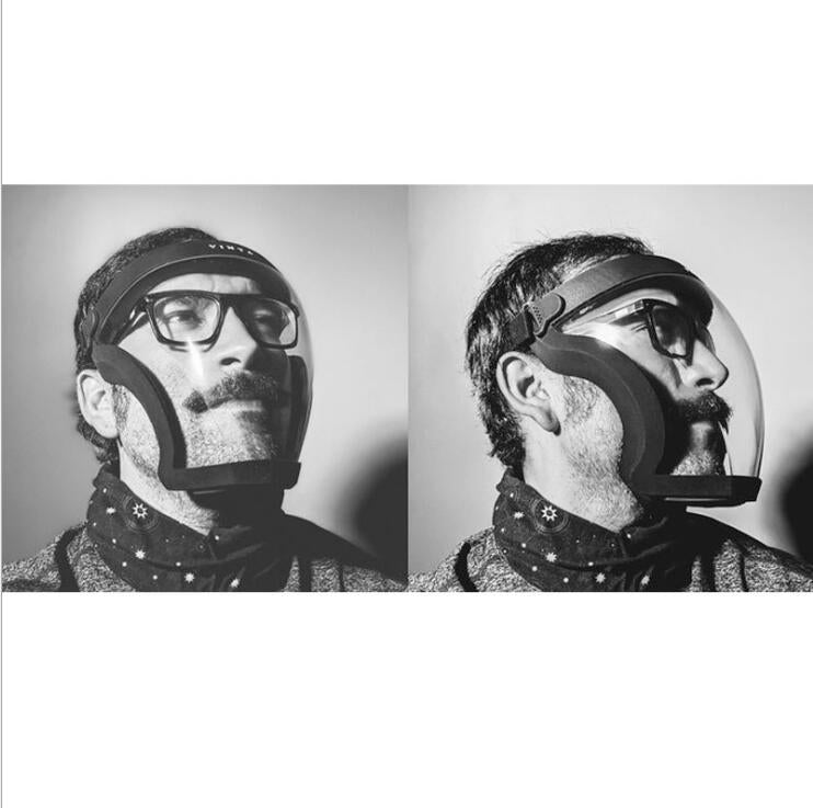 Gesichtsmaske mit Rand