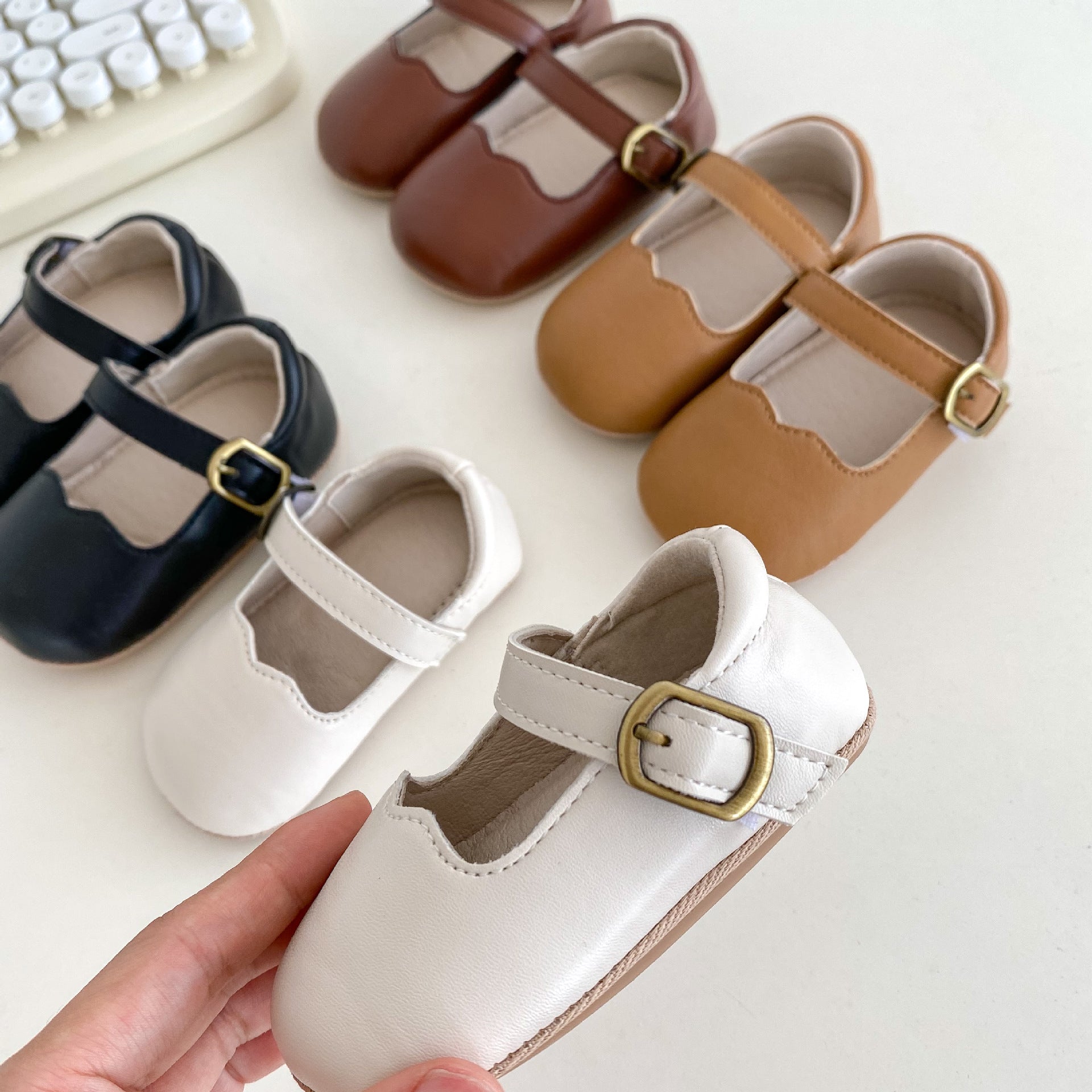 Weiche Babyschuhe mit Grip