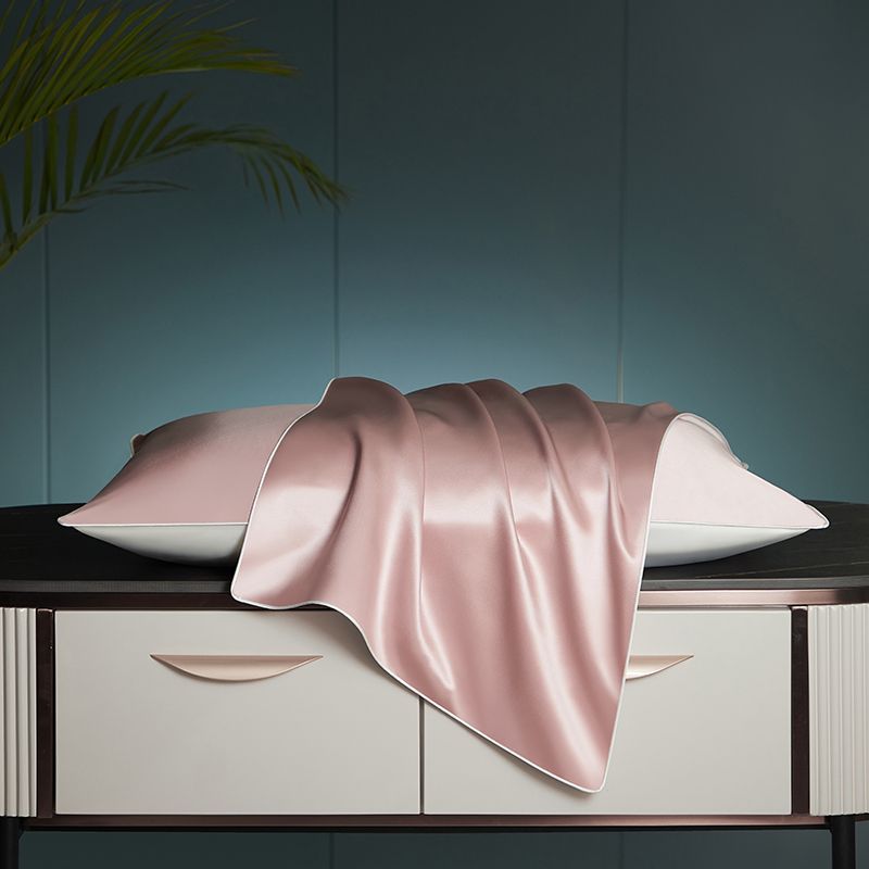 Seiden-Kissenbezug mit Muster – Bild 5 | LuxeStyle