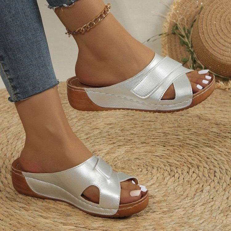 Lichtgewicht-Sandalen – Bild 1 | LuxeStyle
