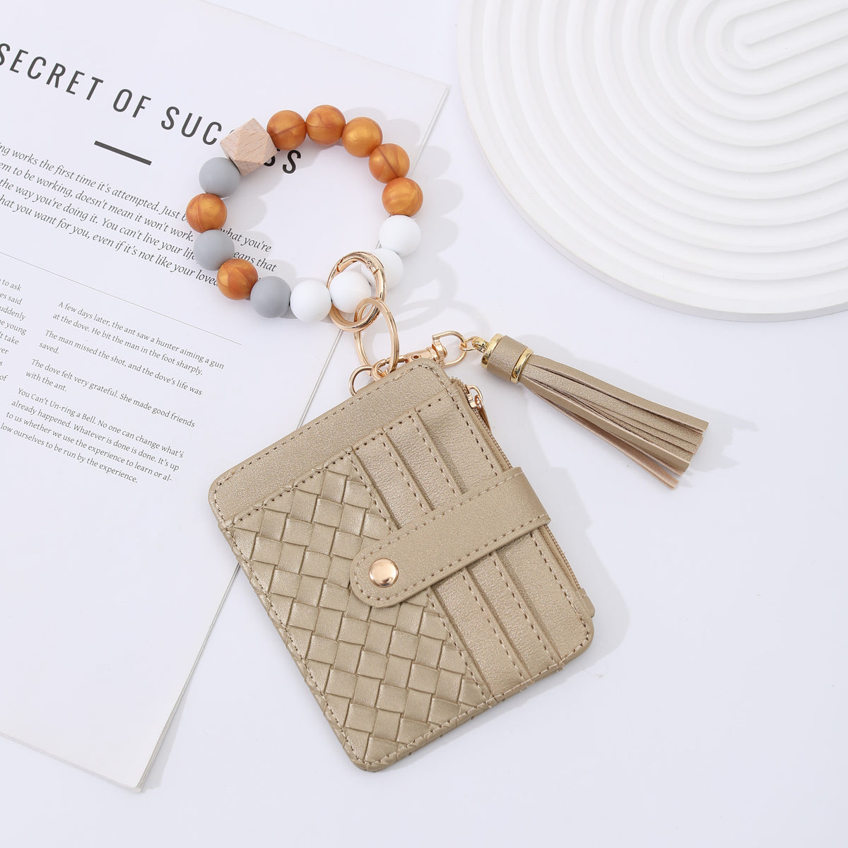 Kartenhalter mit Perlenarmband – Bild 7 | LuxeStyle