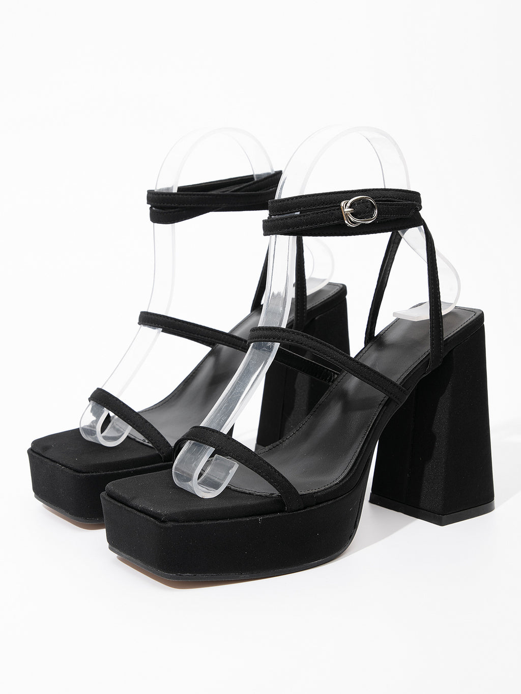 Sandalen mit Schnallen und Blockabsatz – Bild 6 | LuxeStyle