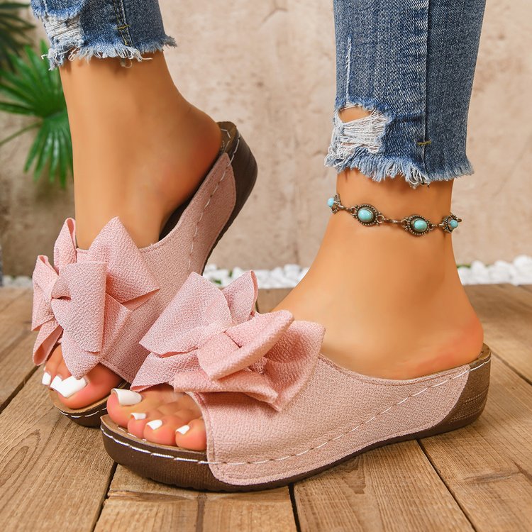 Keilsandalen mit Schleife