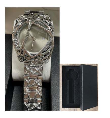 Silberne Armbanduhr – Bild 6 | LuxeStyle