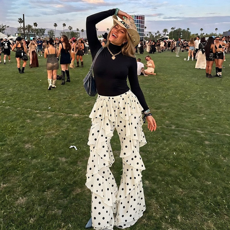 Gepunktete Cropped Hose mit Schnürung