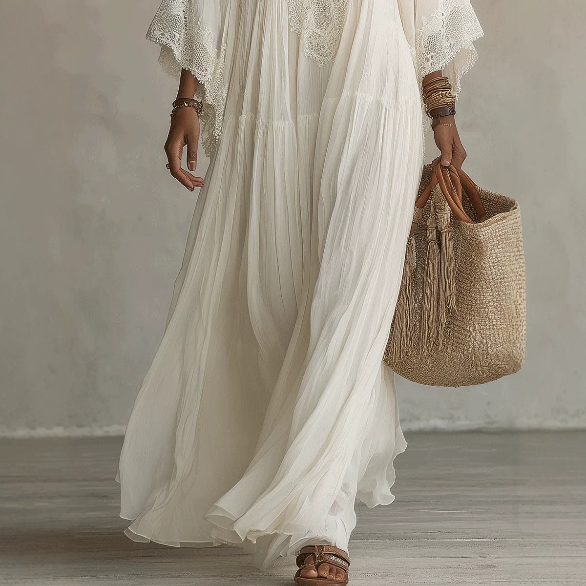Spitzenkleid mit V-Ausschnitt & Fledermausärmeln – Bild 12 | LuxeStyle