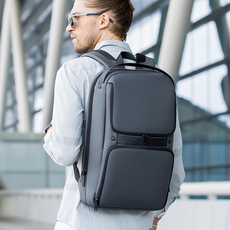 USB-Rucksack wasserdicht – Bild 3 | LuxeStyle