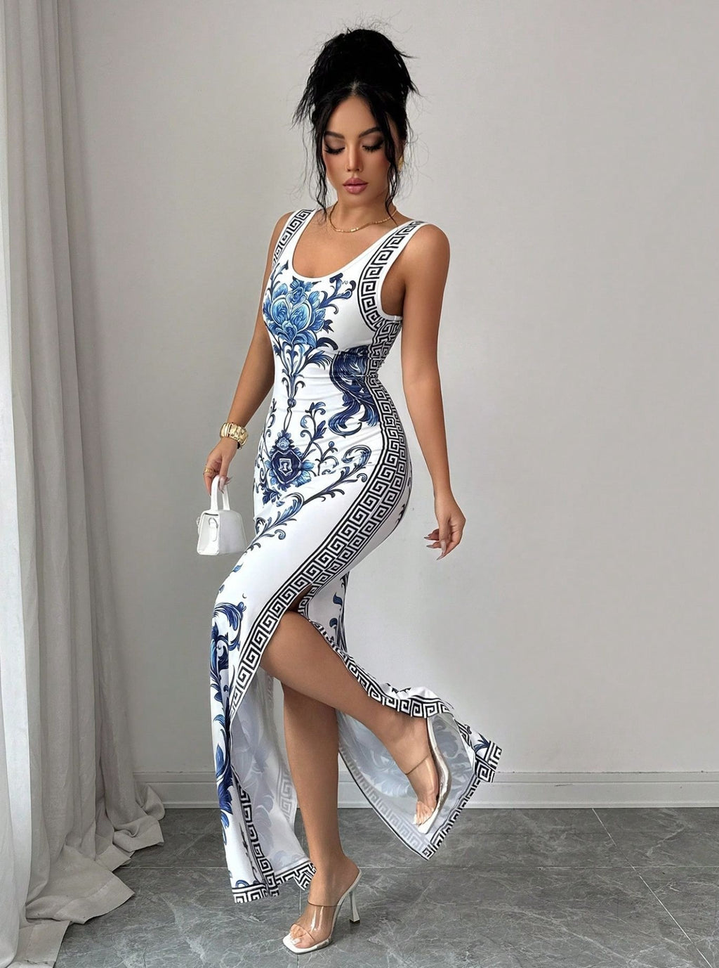 Retro-Blau-Weiß Porzellan-Druck Modisches Damenkleid