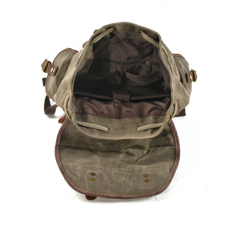 Rucksack aus Canvas und Leder – Bild 9 | LuxeStyle