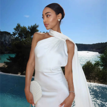 Elegantes, einfarbiges Satinkleid mit Neckholder – Bild 8 | LuxeStyle