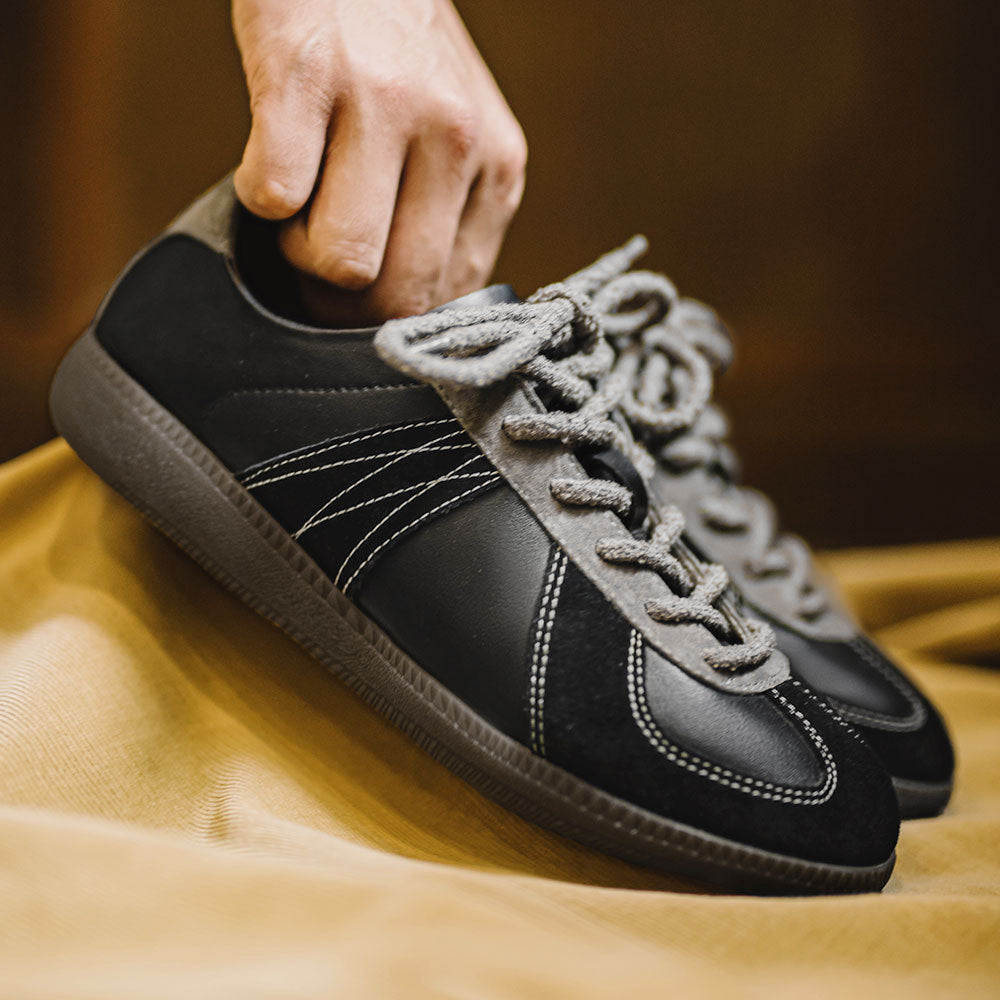 Retro Sneaker aus mattem Rindsleder – Bild 5 | LuxeStyle
