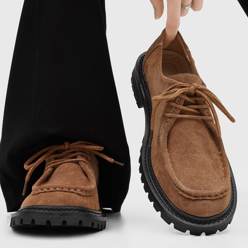 Retro-Sneaker mit dicker Sohle