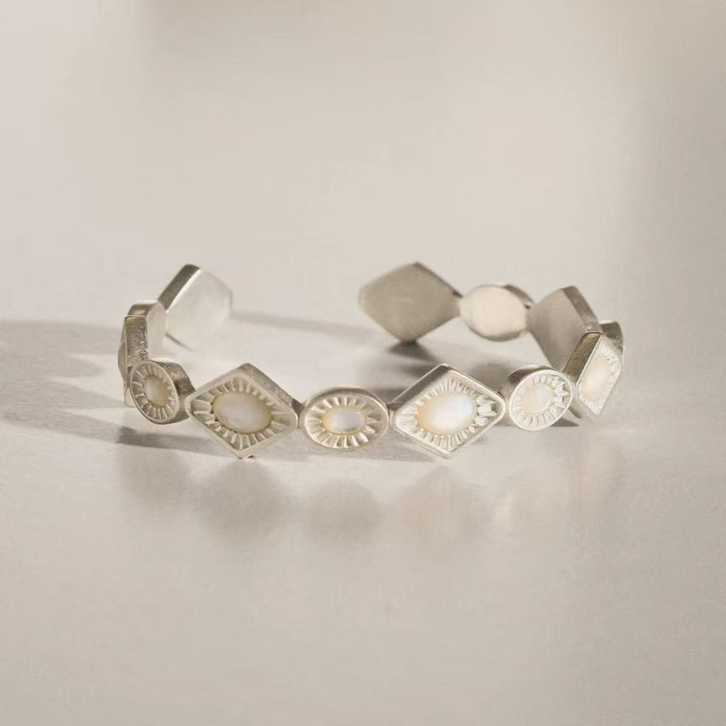 Rhombus Armband mit Zirkonia – Bild 2 | LuxeStyle