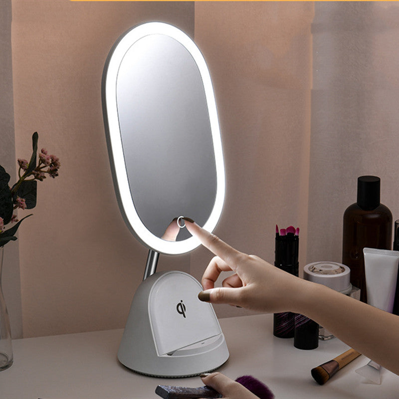 Multifunktionaler Make-up-Spiegel mit Tischlampe