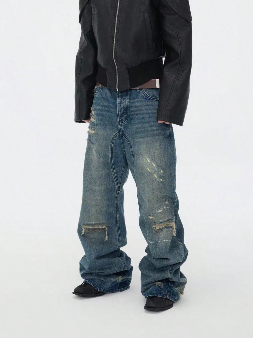 Herrenhose mit geraden Schlitzen, Slim Fit, lockere Passform