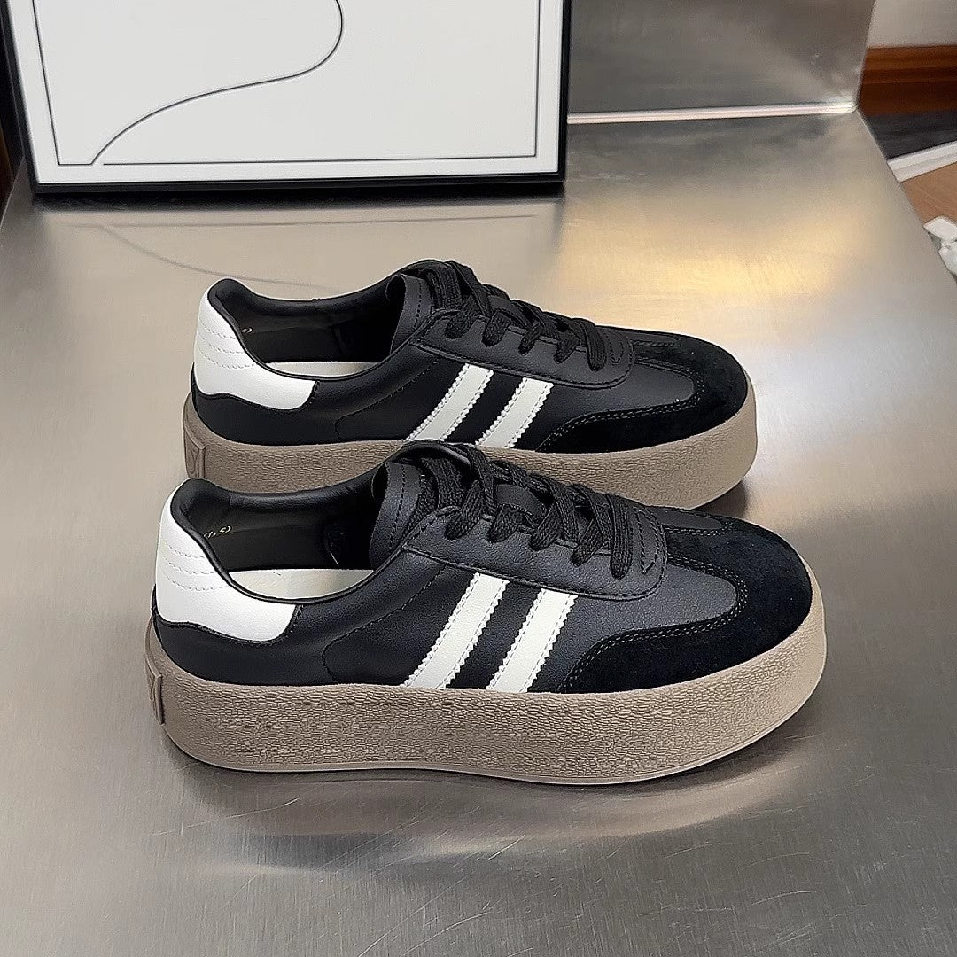 Vintage-Sneaker mit Rundkappe