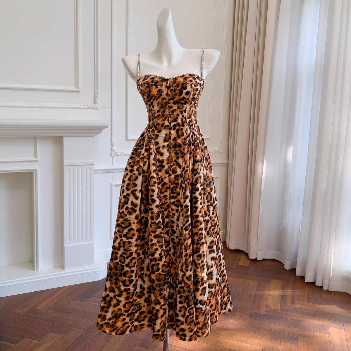 Leopard-Print-Bandeau-Robe – Bild 3 | LuxeStyle