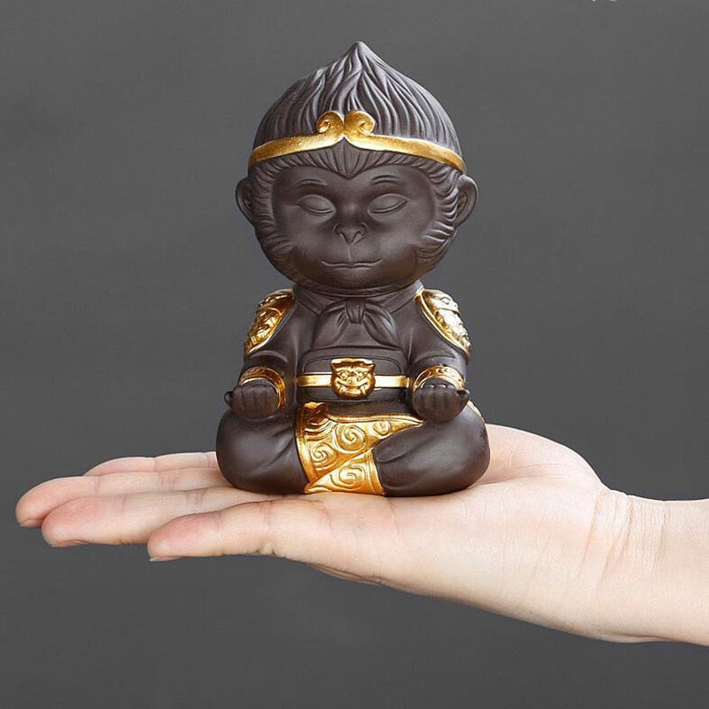 Teetier Affenkönig aus Keramik – Bild 10 | LuxeStyle