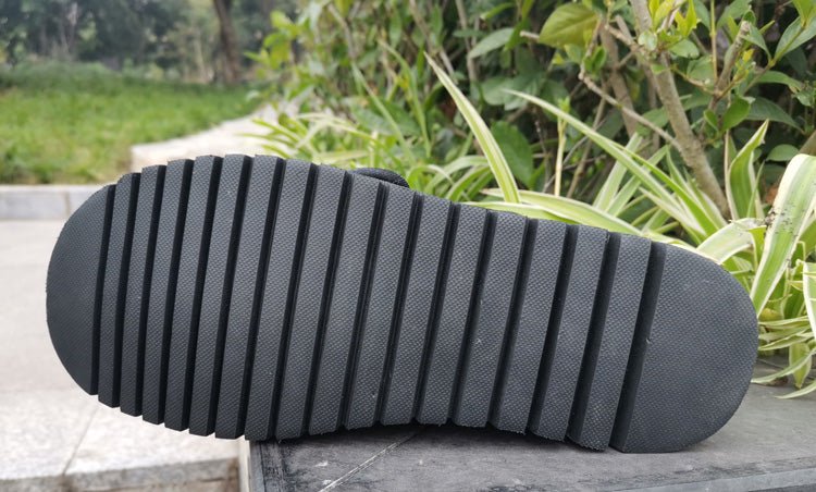 Warme Damen-Schuhe mit Klettverschluss
