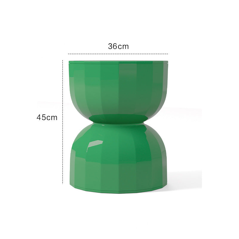 Eckiger Beistelltisch mit Sanduhr-Timer