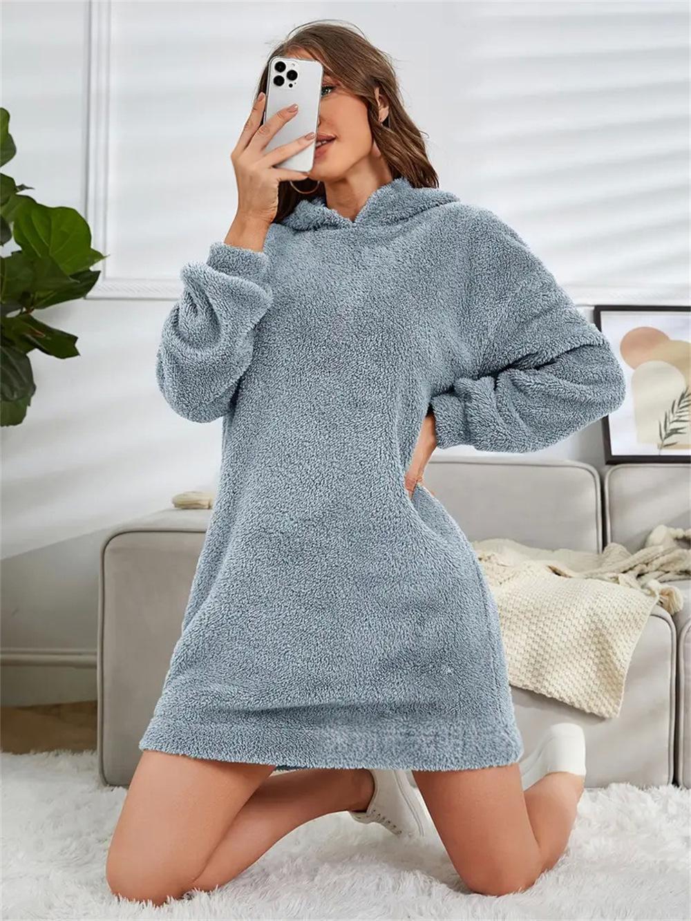 Kapuzenlangarmkleid