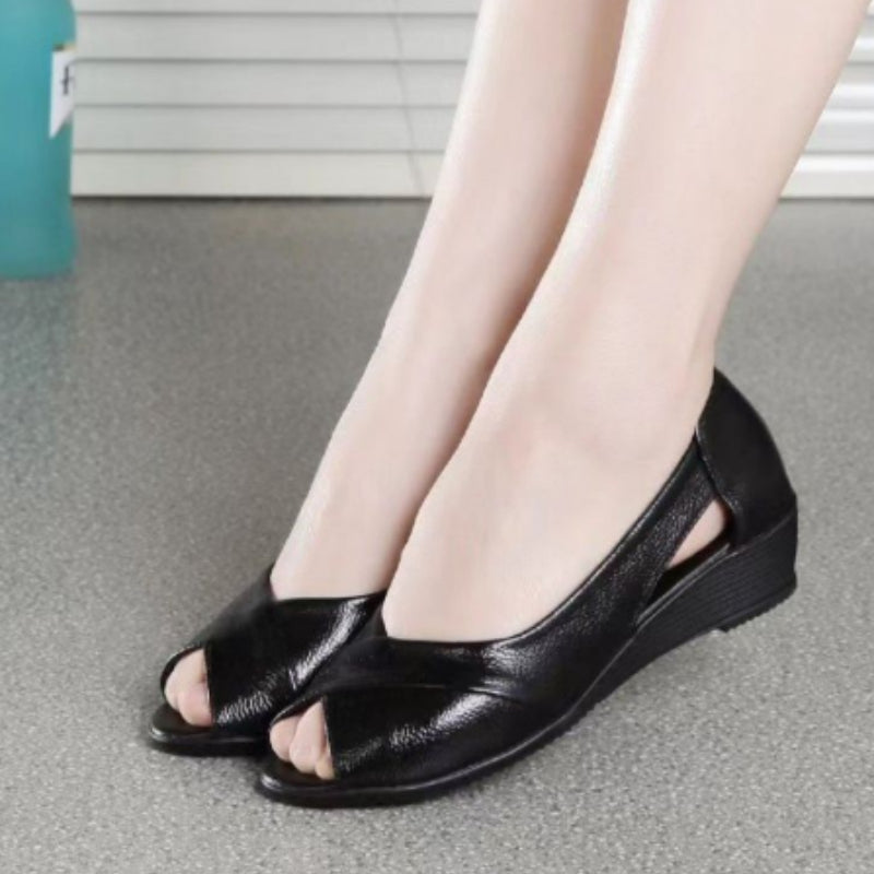 Sandalen mit Öffnung – Bild 6 | LuxeStyle