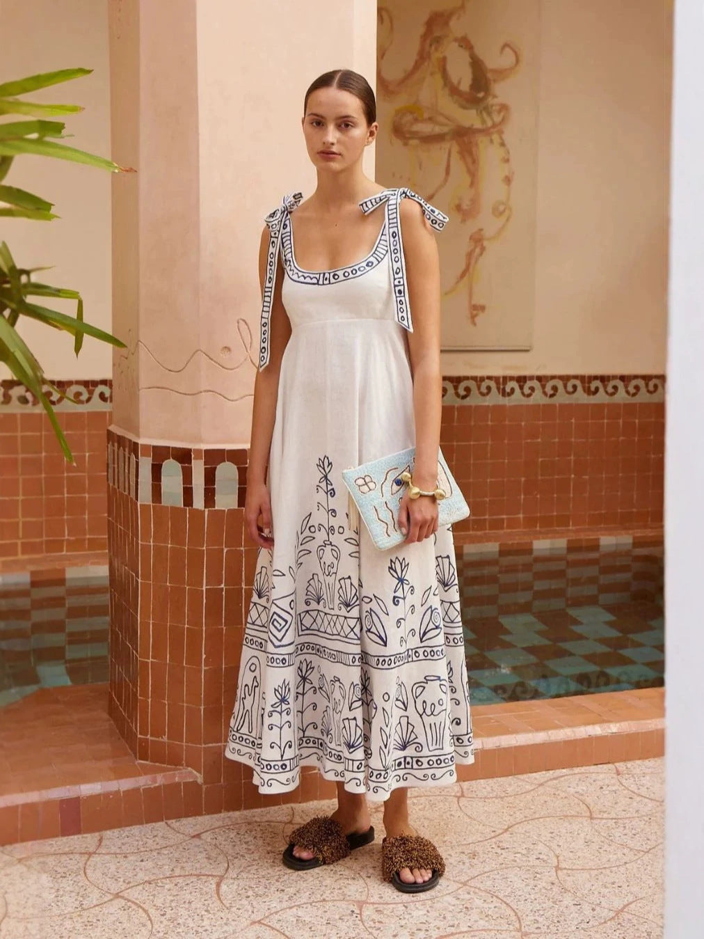 Elegantes ärmelloses Leinenkleid mit Schnürung – Bild 8 | LuxeStyle