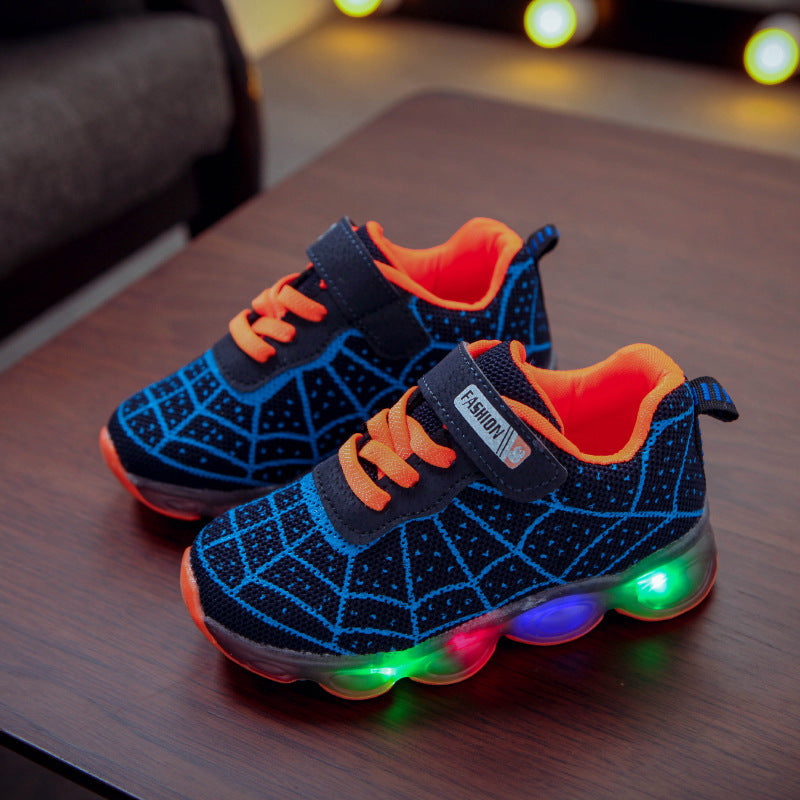 Kinder-Sneaker mit LED-Lichtern – Bild 7 | LuxeStyle