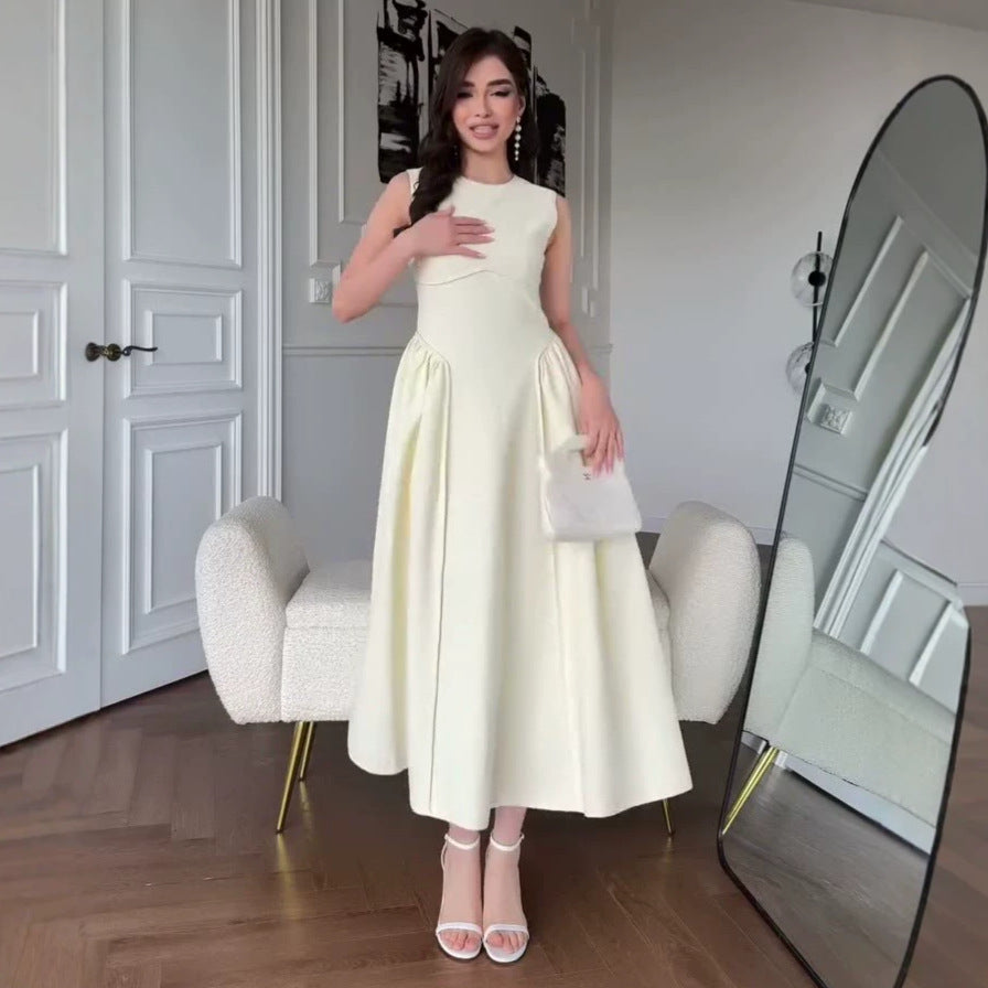 Elegantes A-Linien Kleid mit weiter Saum