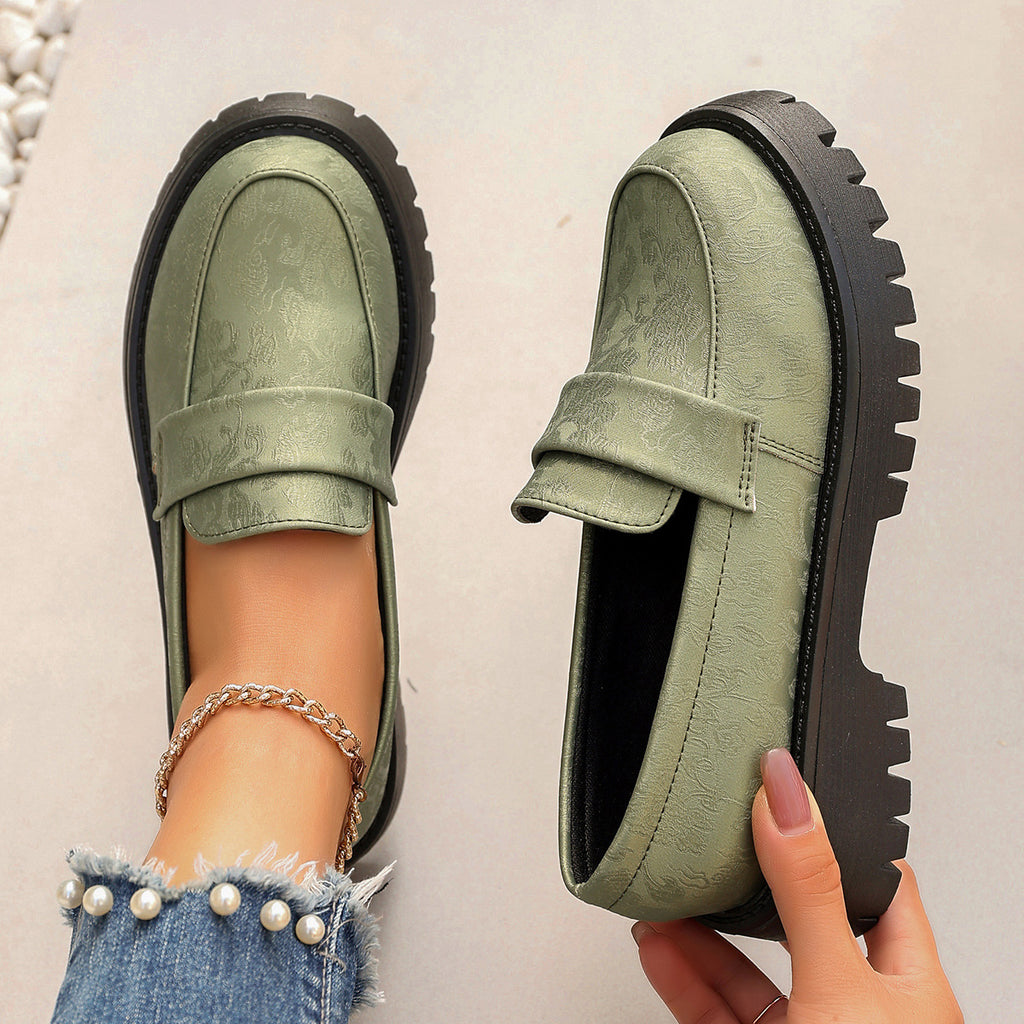 Britische Slip-on Loafer mit Chunky-Absatz