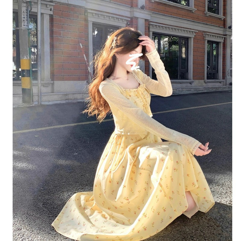 Gelbe Sommerschöner Maxi-Dress mit Spaghetti-Trägern