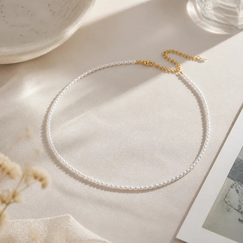 Geometrisches Halsband aus Edelstahl mit Goldplattierung – Bild 6 | LuxeStyle