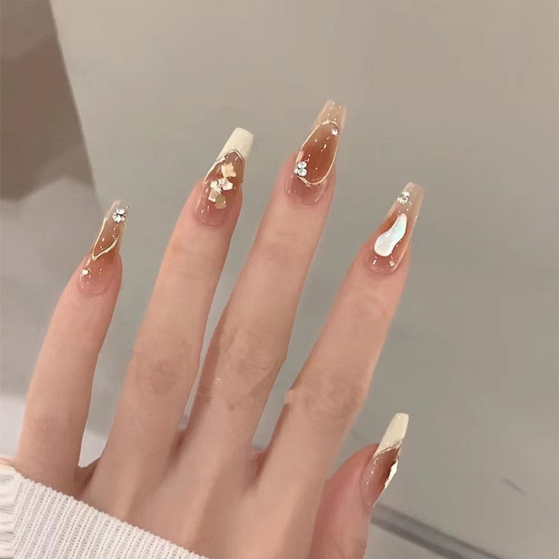 Handgemachte Herz-Nagelsticker – Bild 7 | LuxeStyle