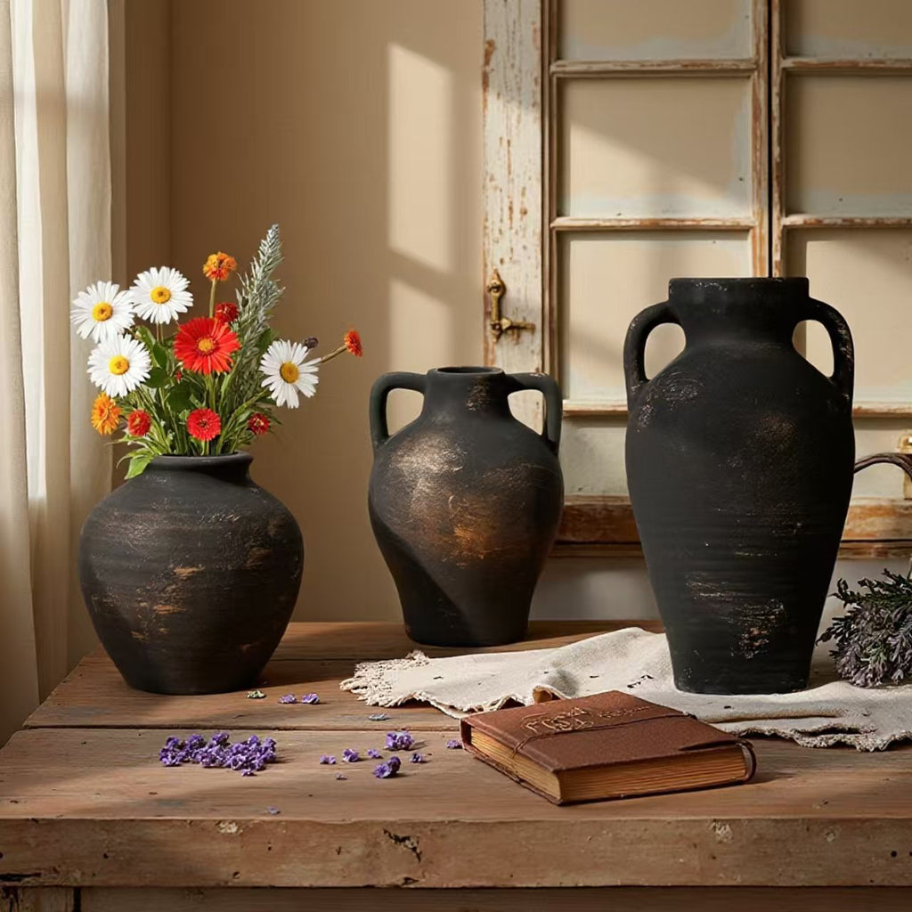 Vintage-Keramikvase mit französischem Landhausstil