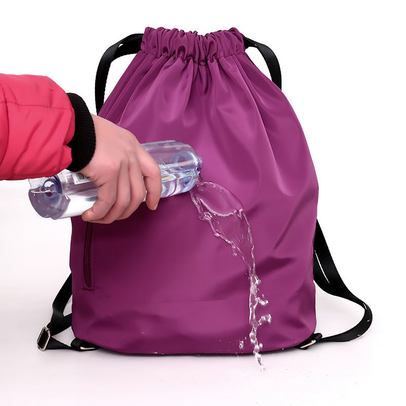 Reise-Rucksack mit Zugverschluss – Bild 3 | LuxeStyle